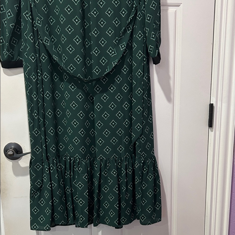 Investments Geometric Green Maxi Dress - Picture 6 of 6